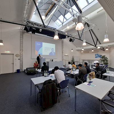 Lecture by Rainer Kuhnen